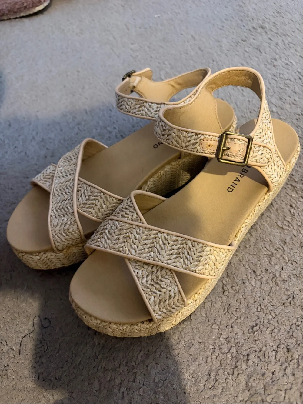 Lucky Brand Women's Beige Woven Platform Sandals